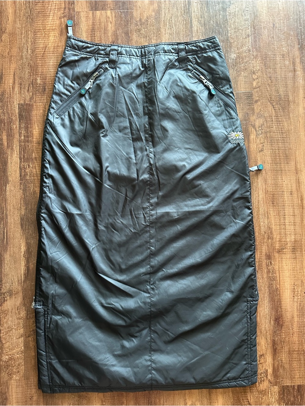 Black Insulated Midi Skirt with Daisy Accent